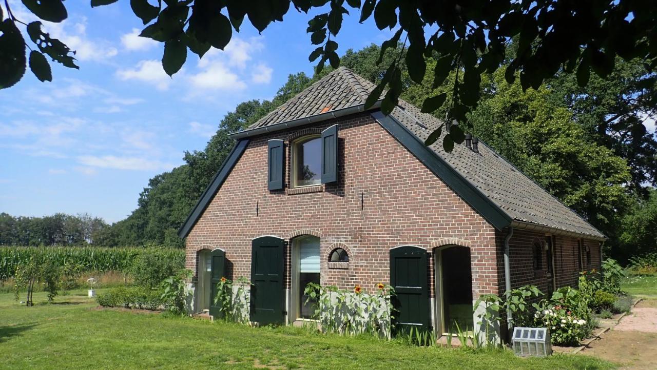 Vakantiehuis Het Wapen Van Heeckeren Hummelo Exterior photo